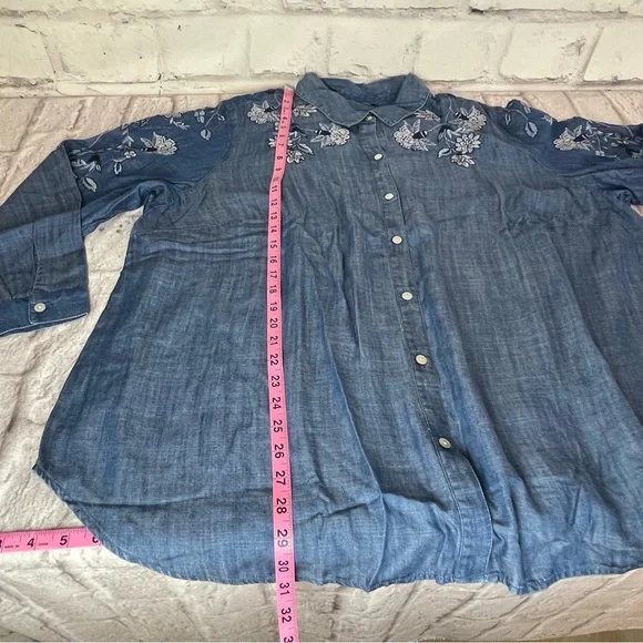 Blue Floral Embroidered Button-Up Shirt, 3X - Picture 13 of 15